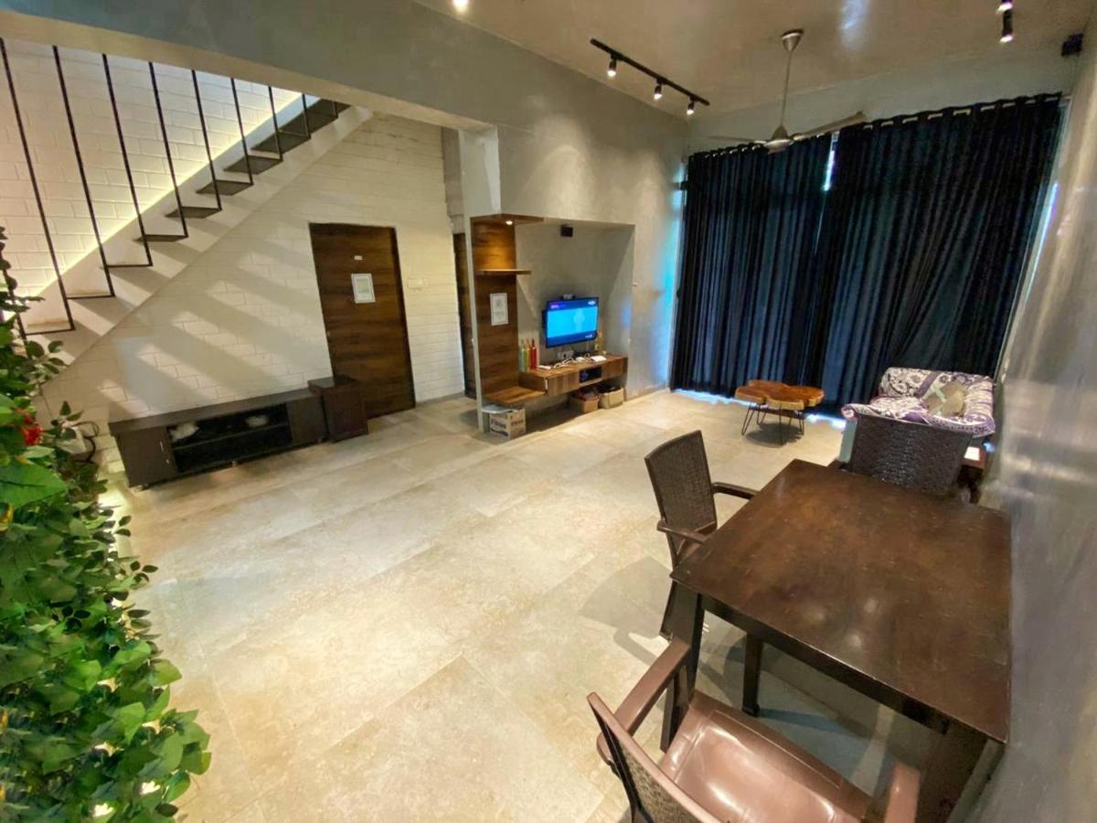 Cozy Stays - Tranquil Times Lonavala Ngoại thất bức ảnh