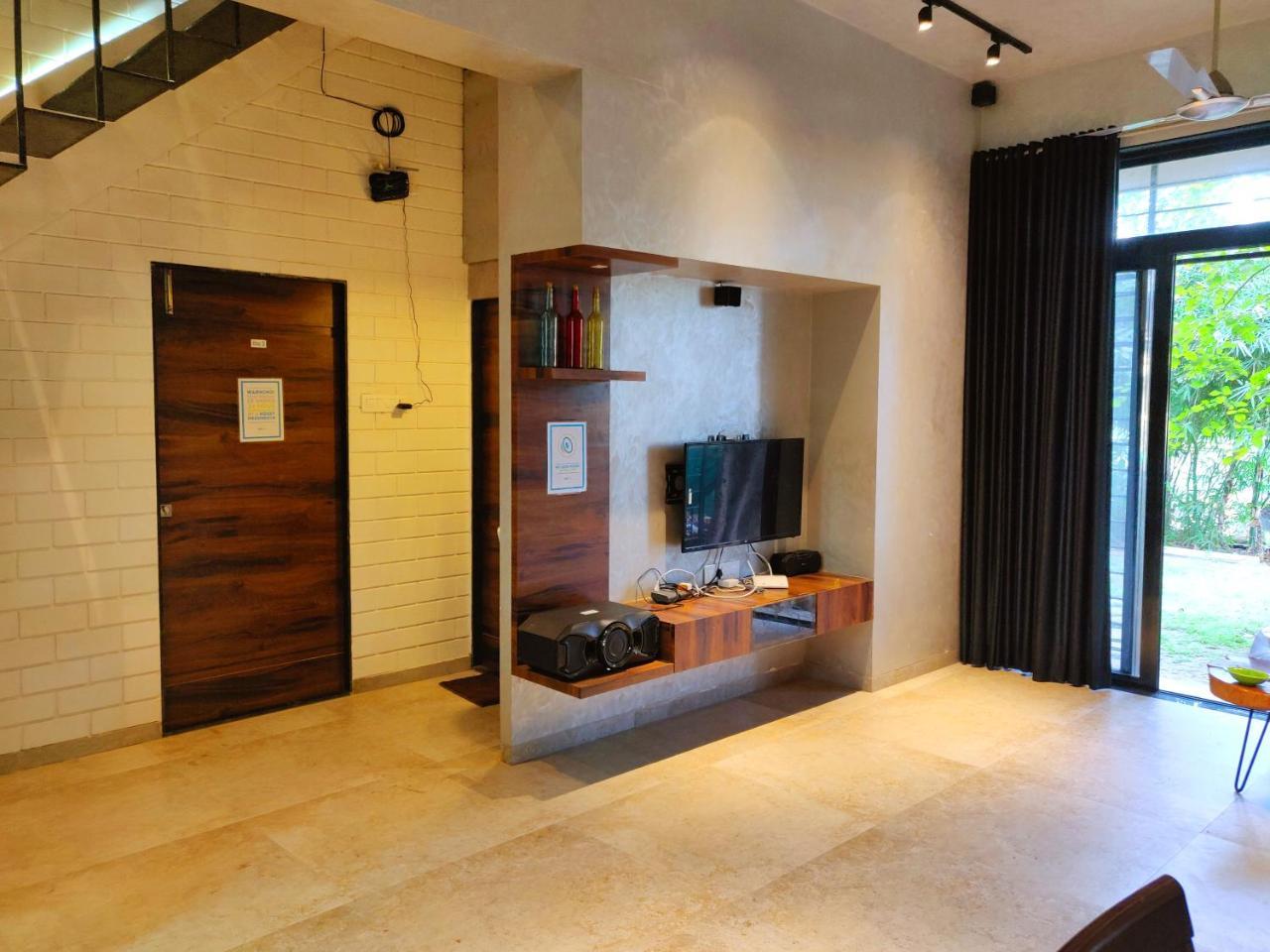 Cozy Stays - Tranquil Times Lonavala Ngoại thất bức ảnh